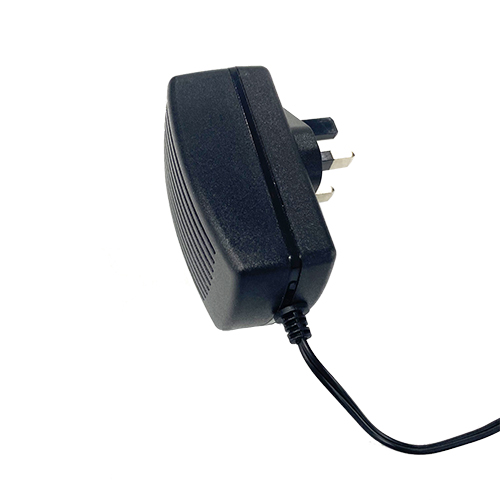 IVP030-670-D 24V 1.25A开关电源适配器