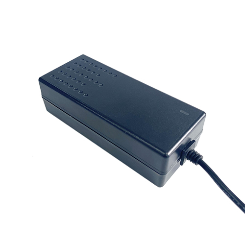 IVP050-380 24V 2A 电源交流到直流适配器
